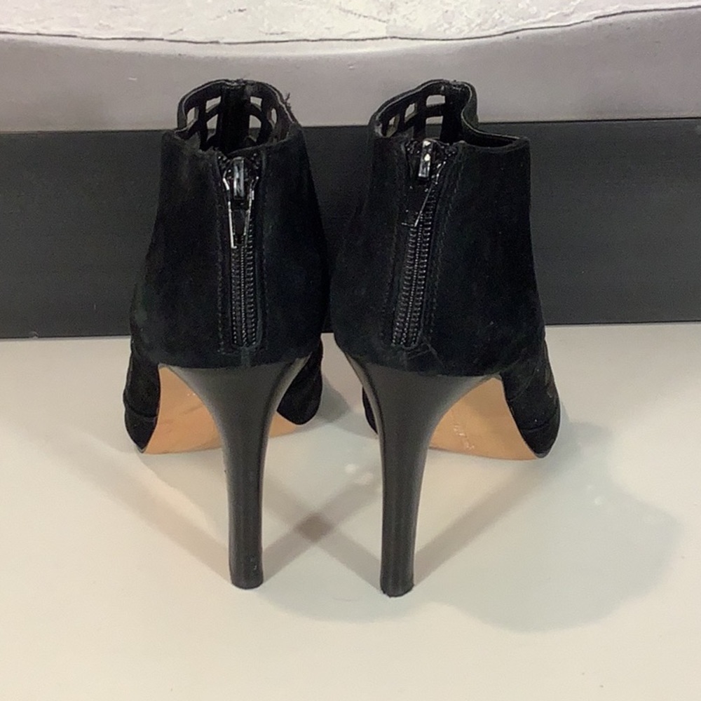 Audrey Brooke “Marseille” Black Suede Open Toe Gladiator Heels Bootie Sz 7.5 M - Picture 7 of 10